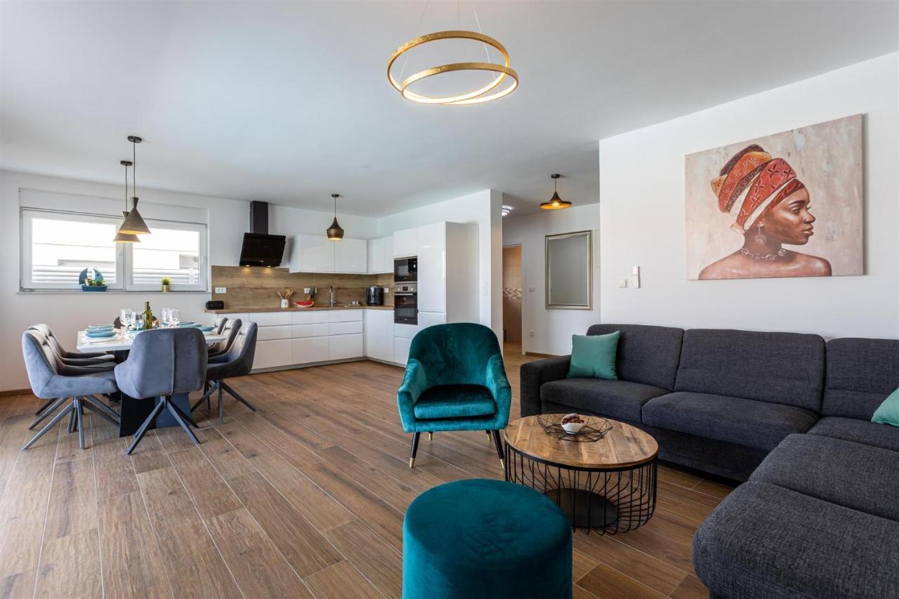 Villa Manhattan Dobrinj Екстер'єр фото