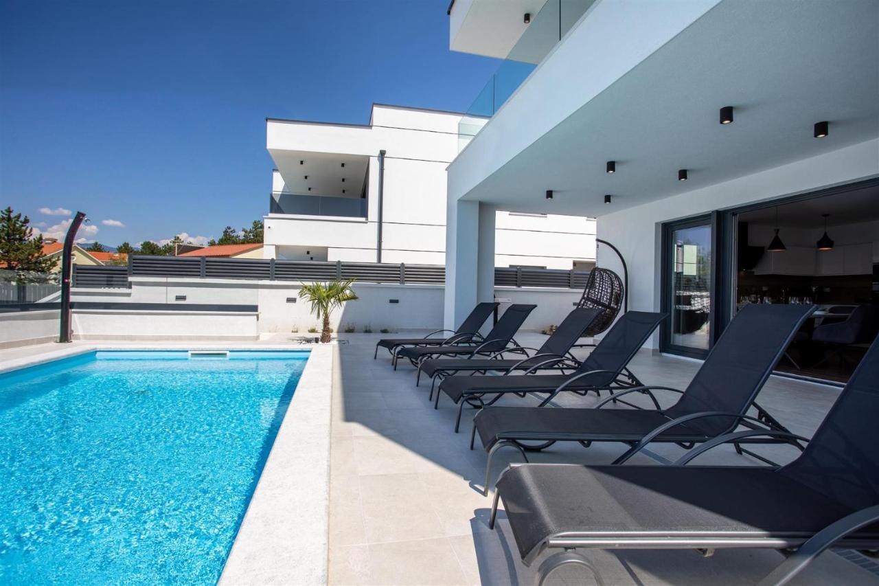 Villa Manhattan Dobrinj Екстер'єр фото