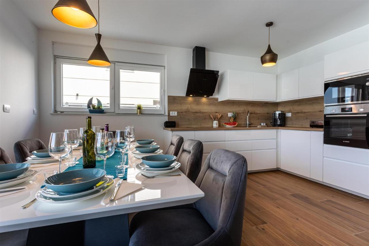Villa Manhattan Dobrinj Екстер'єр фото