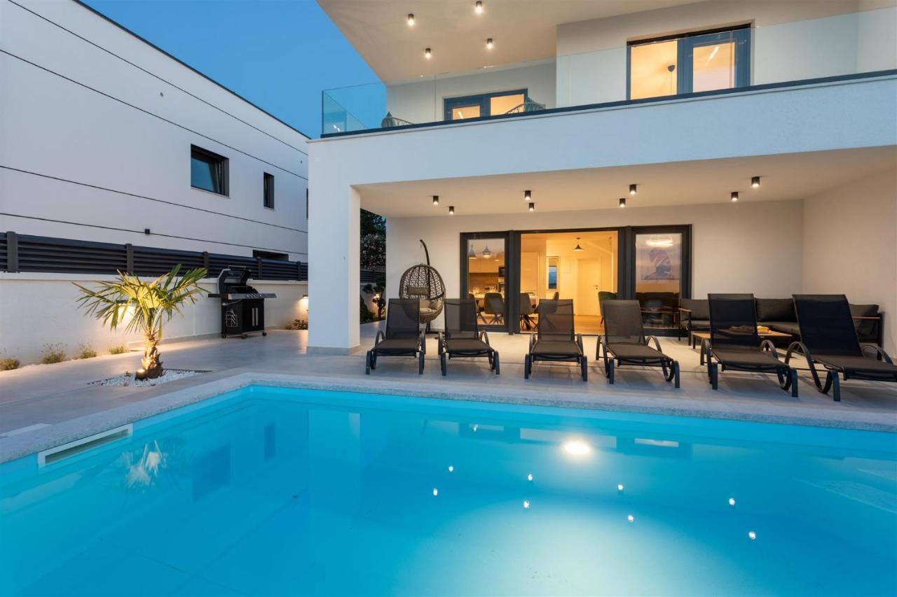Villa Manhattan Dobrinj Екстер'єр фото